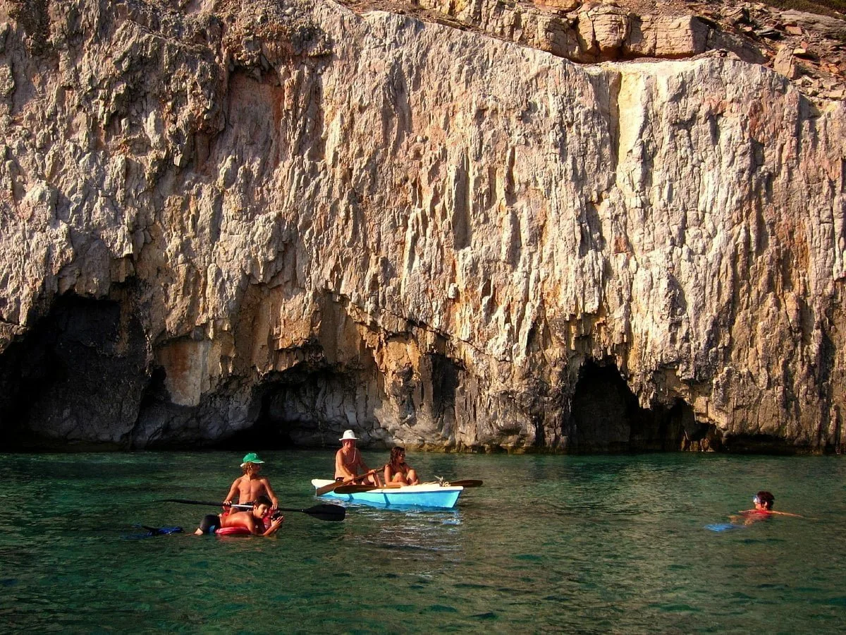 Apothika watersports scene