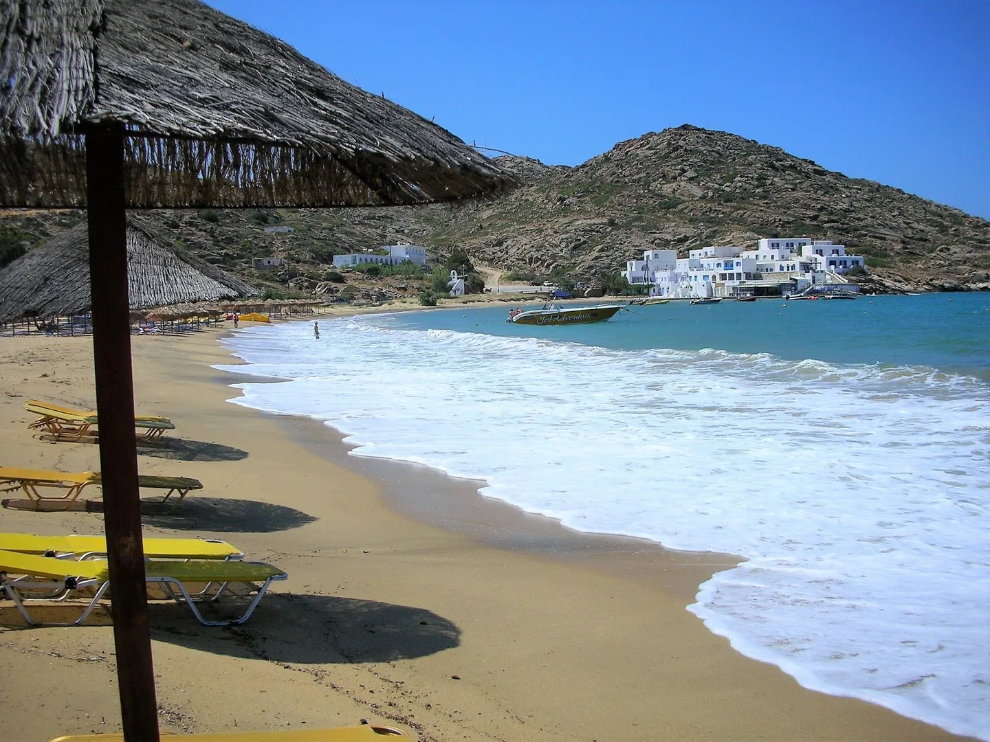 Gialos Manganiti watersports scene