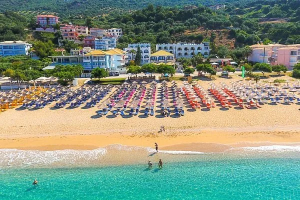 Loutsa watersports scene