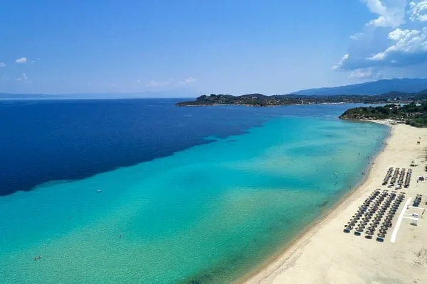 Ormos Lo watersports scene