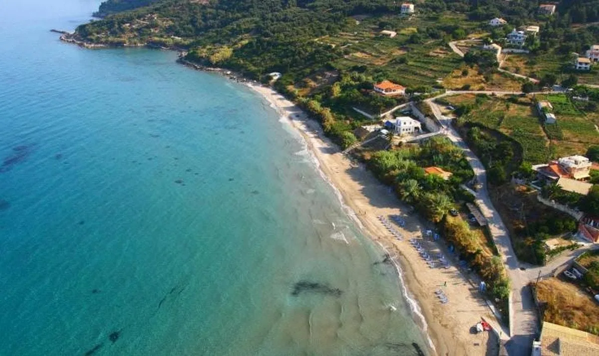 Paramonas watersports scene