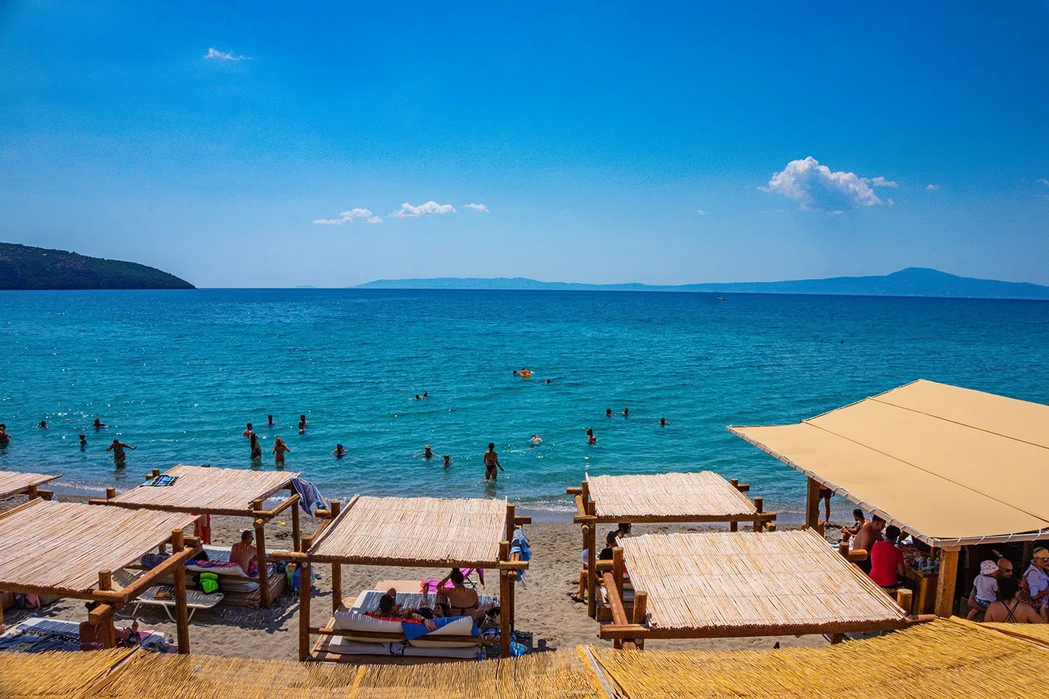 Santova watersports scene