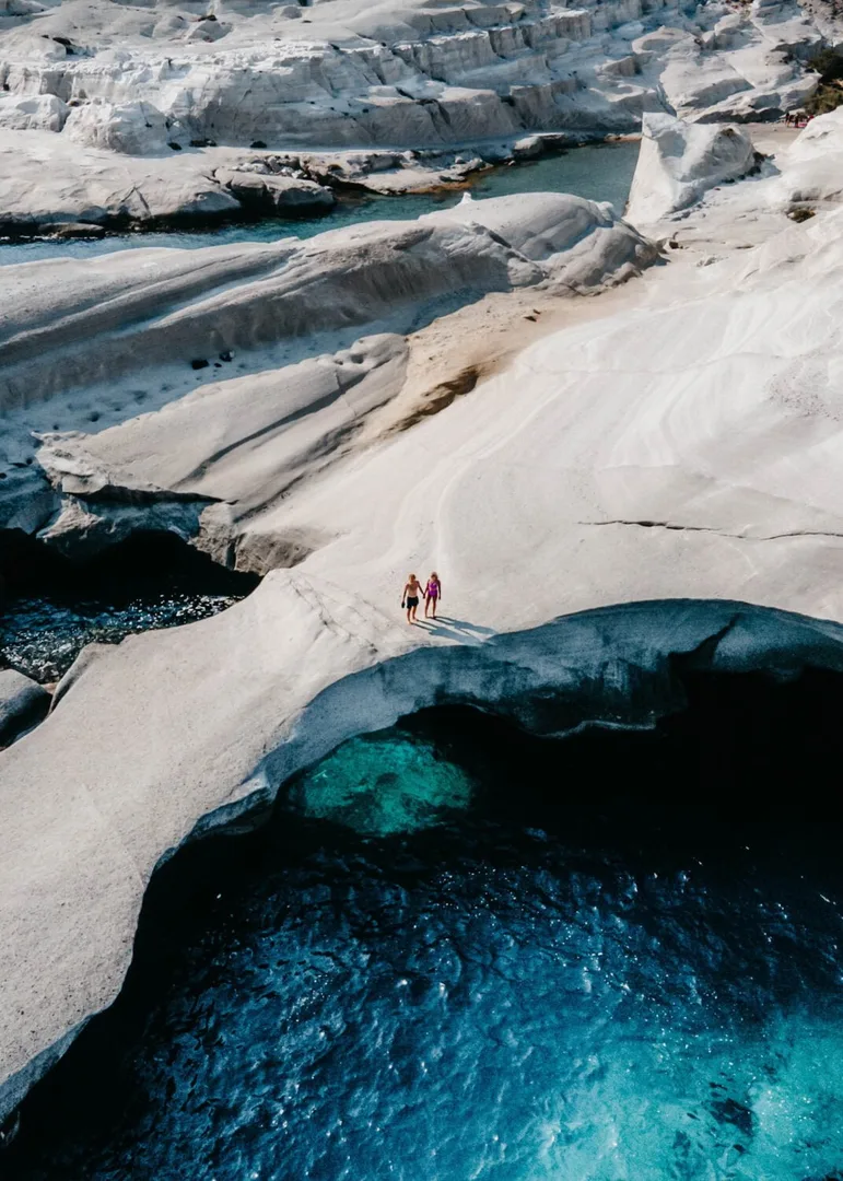 Sarakiniko watersports scene